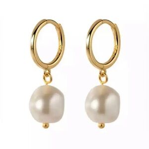 18k Gold Plated 925 Sterling Silver Freshwater Pearl Drop Hoop Earrings